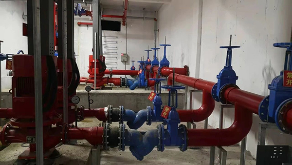 消防水泵吸水管是否需要設(shè)置過濾器？