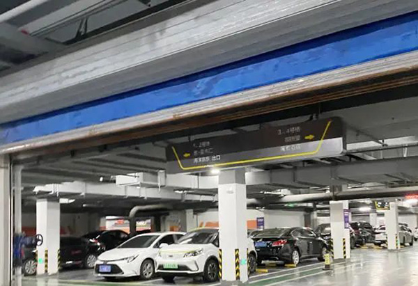 關(guān)于防火卷簾，民用建筑可以設(shè)置不規(guī)則型的防火卷簾嗎？